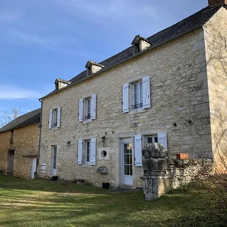 Holiday home Maison Spacieuse Avec Jardin A Jayac, 3 - Fr-1-616-465