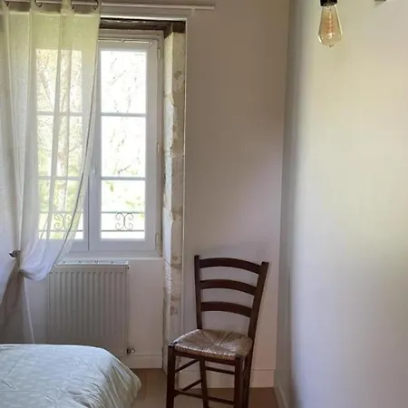 Holiday home Maison Spacieuse Avec Jardin A Jayac, 3 - Fr-1-616-465 *