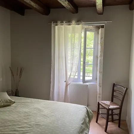 Maison De Charme Avec Jardin à - Fr-1-616-465 Jayac