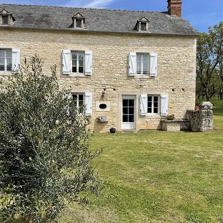 Maison De Charme Avec Jardin à - Fr-1-616-465 *